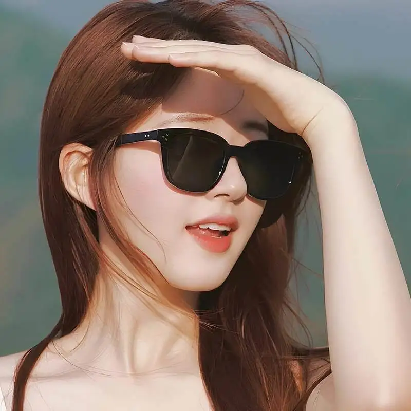 Oculos-de-sol-unissex-anti-uv-estilo-zhao-lu-si-leves-e-modernos-adequados-para-rostos-redondos-Oculos-de-sol-cas
