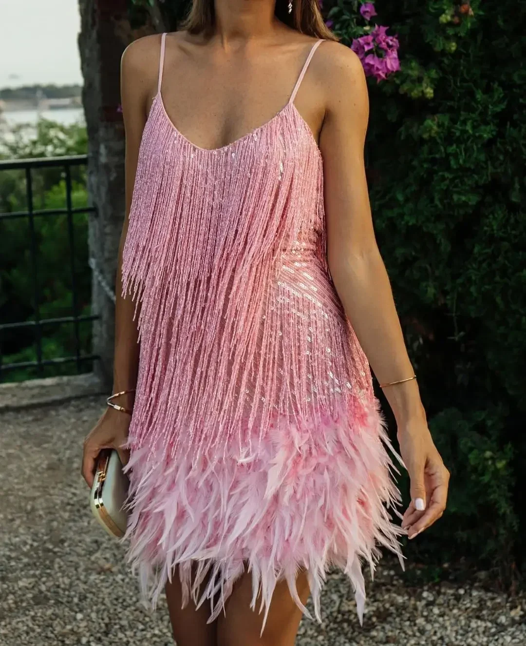 Fashion Sexy Nightclub Dance Spring And Summer 2024 New Women's Solid Color Fashion Fringed Sequined Feather Stitching Dres