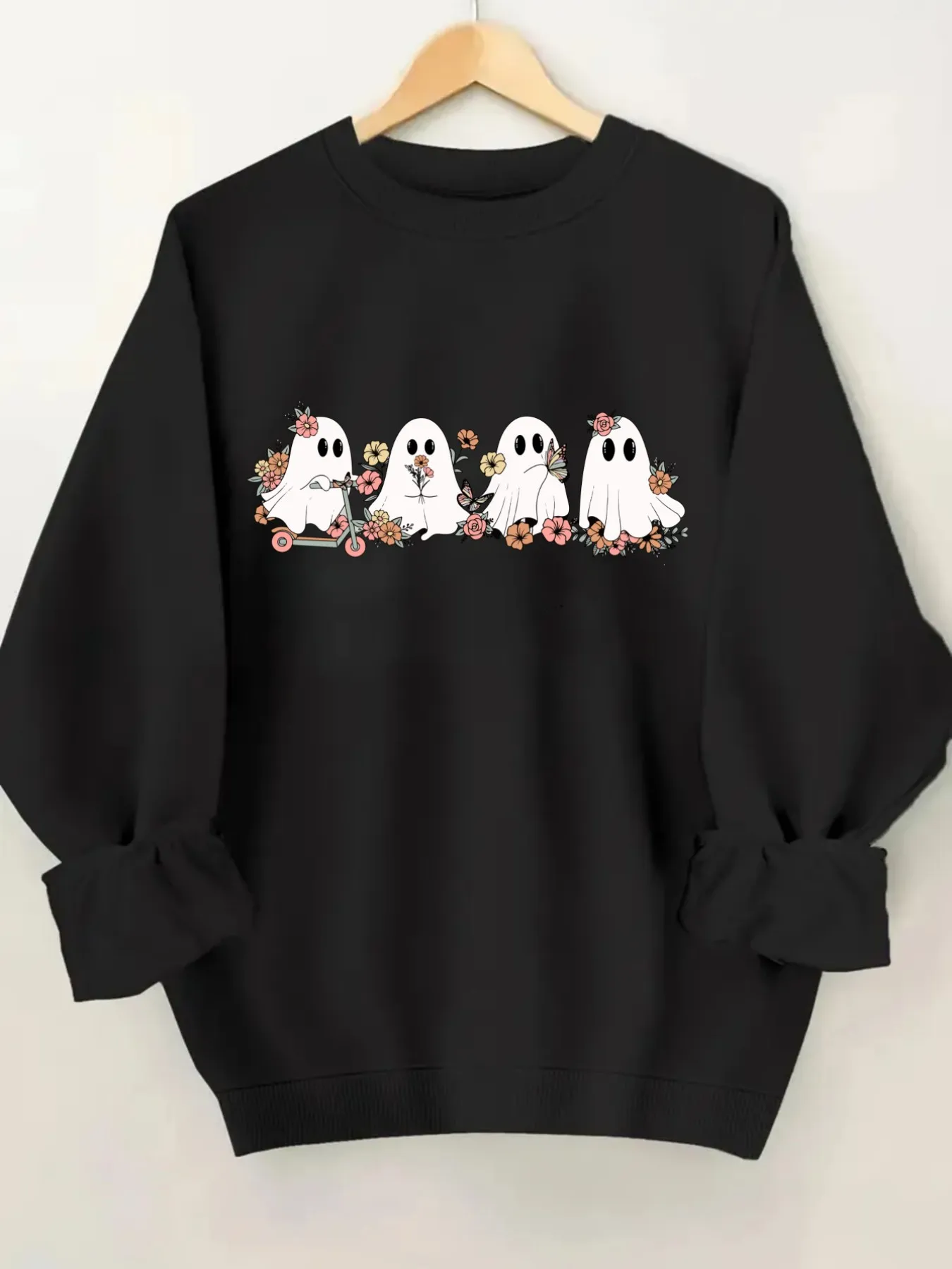 Women's Crew Neck Pullover Sweatshirt Cute Ghost Flowers Design, Soft Casual Long Sleeve, Daily Casual Top Outfit, Winter Women's Clothing, Halloween Costume Outfit