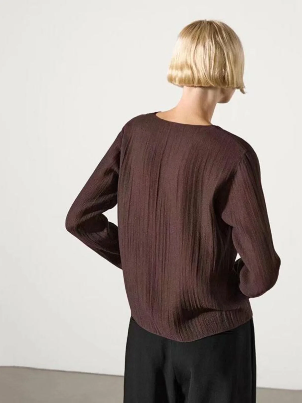 

Ele Vintage Brown Long Sve irt Women's Spring New V-ne Gauze irt Drifting Sle Commute Loose Fit Pure Color