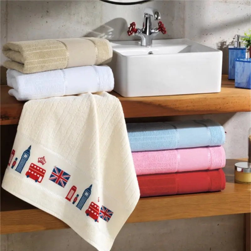 Döhler Cross Stitch Embroidery Face Towel 400 G/M²-Firenze III White