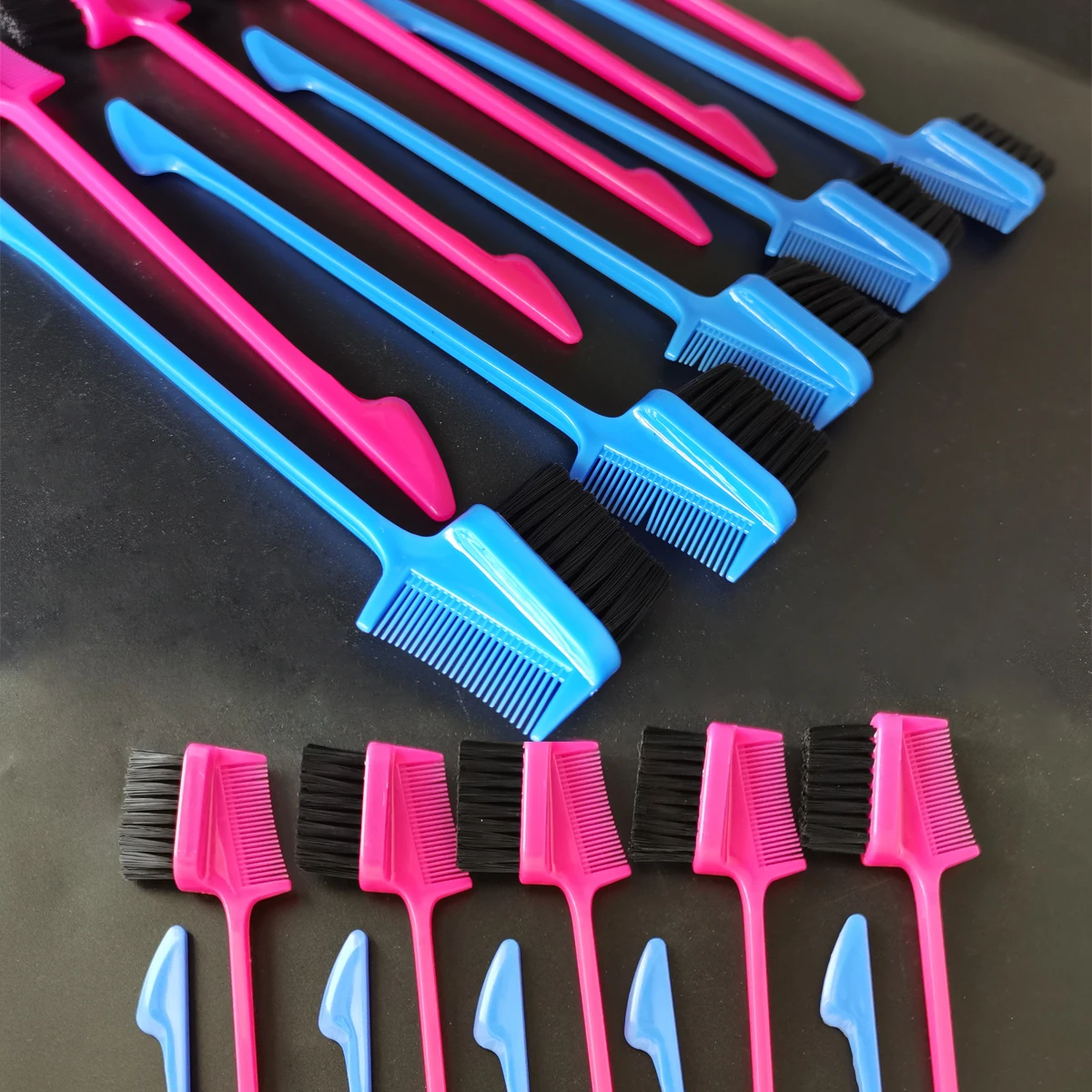 

20 шт., щетки для кромок, трехфункциональная профессиональная расческа для укладки волос, пластик 3 в 1, двусторонняя щетка для бровей, парикмахерские инструменты