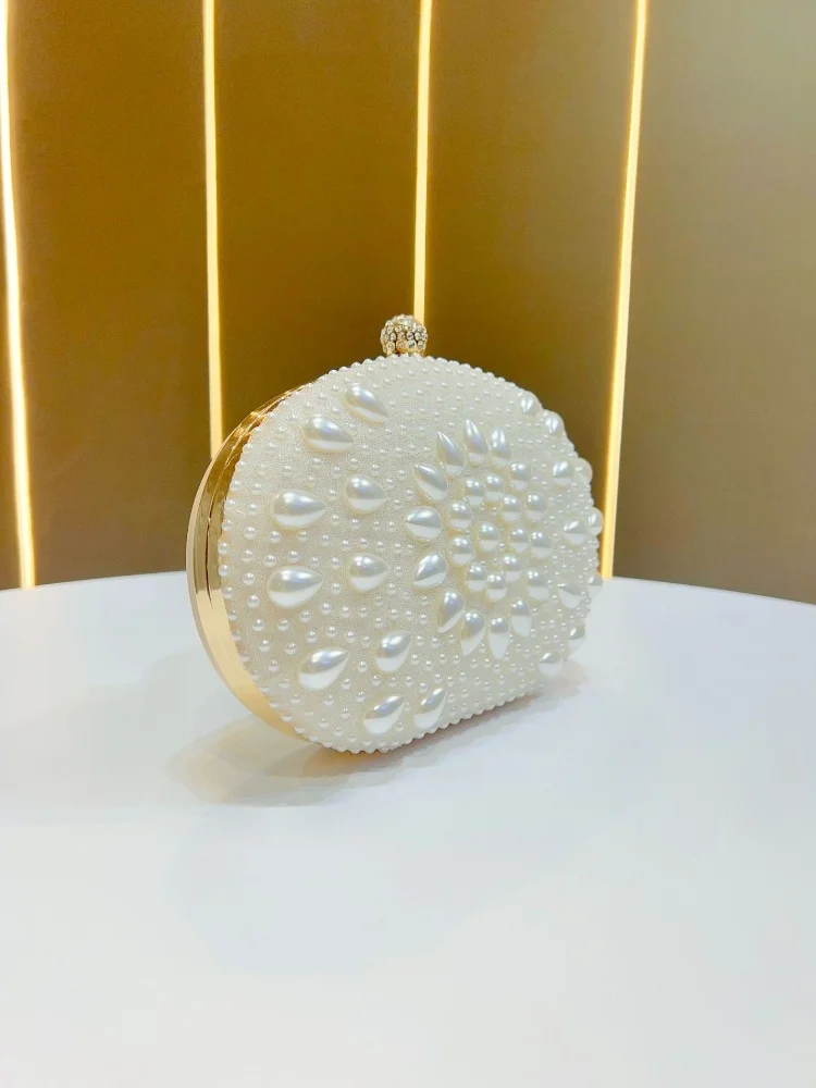 2025, neue weiße Wassertropfen-Perlen-Abendtasche für Damen, ovale eingelegte Perle, glänzende Clutch-Tasche, hochwertige Mode, elegante Umhängetasche