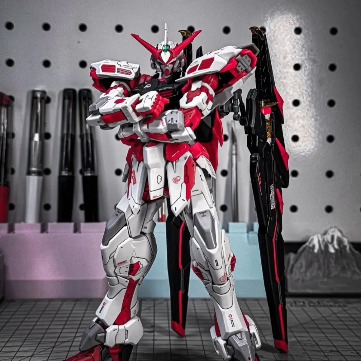 Daban Mg 1/100 8807 عمل الشكل الأحمر ضلال الإطار المريخ سترة إعادة طباعة Mbf-P02 أطقم منمذجة الجمعية الشكل روبوت جمع لعبة نموذج #2