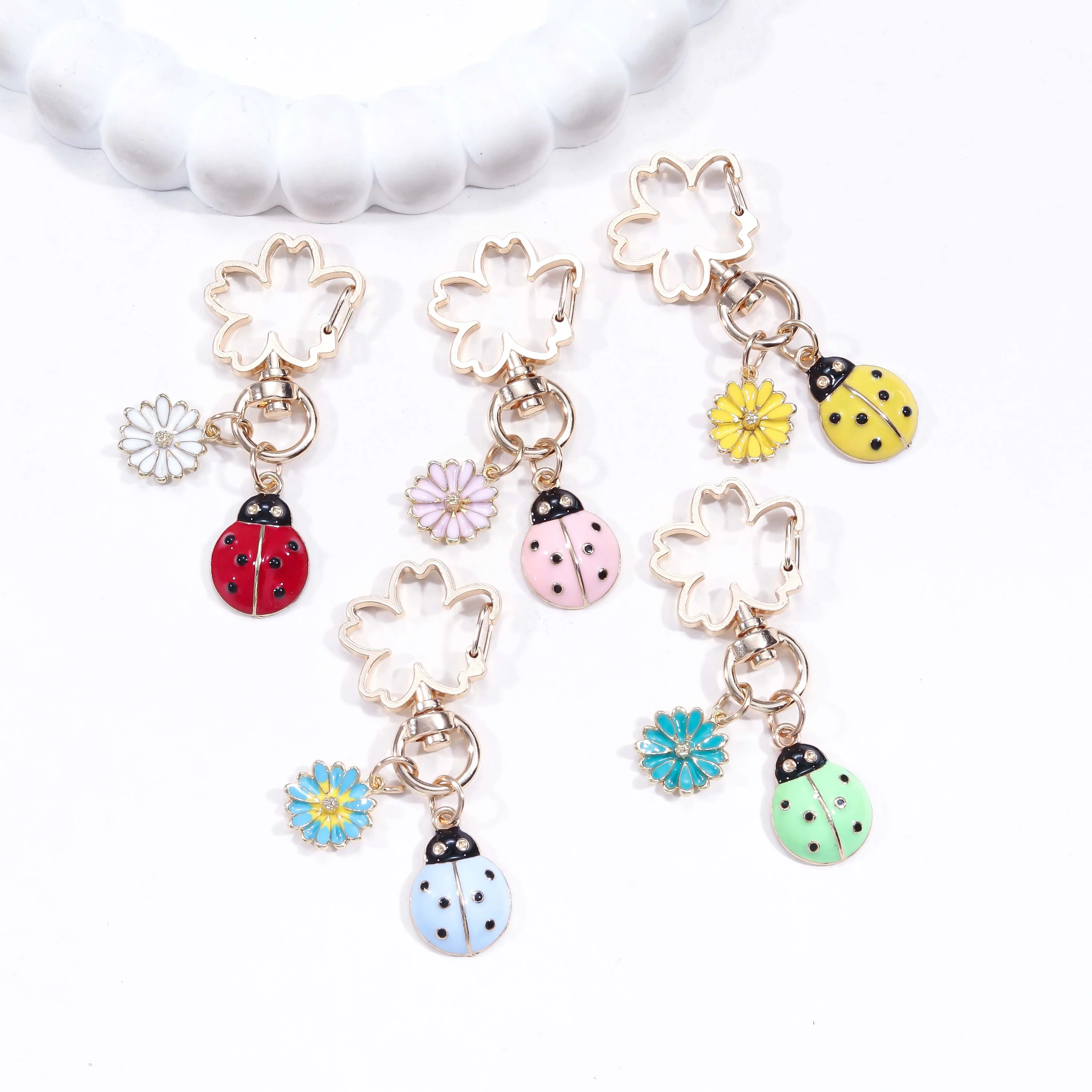 Cute Colorful Flower Ladybug Enamel Keychain Lovely Plant Thank you Grow Card Key Ring For Women Men Handmade Good Gift Jewelry