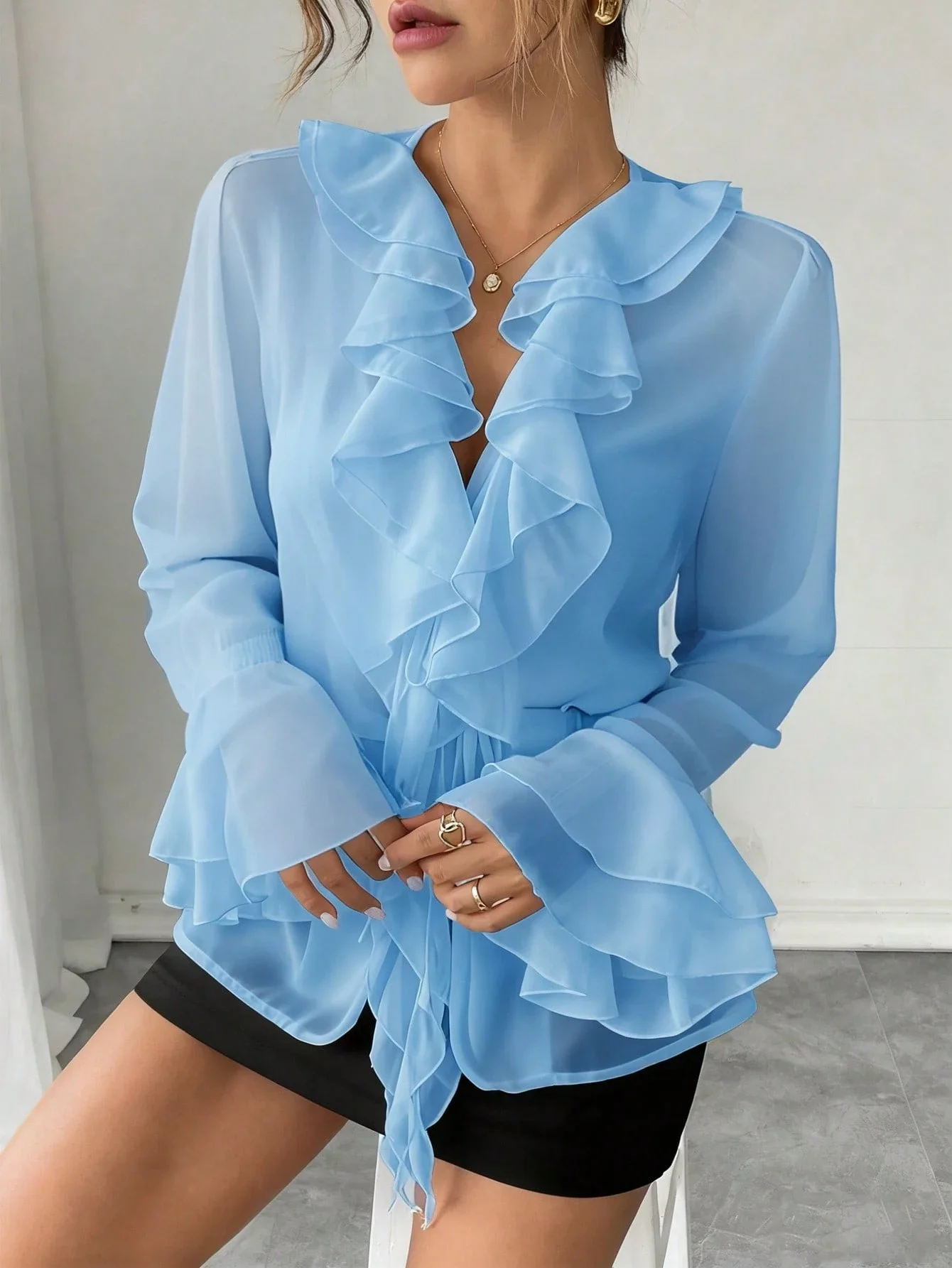 

Elegant Solid Chiffon Ruffled V-Neck Lantern Sleeve Blouse For Women