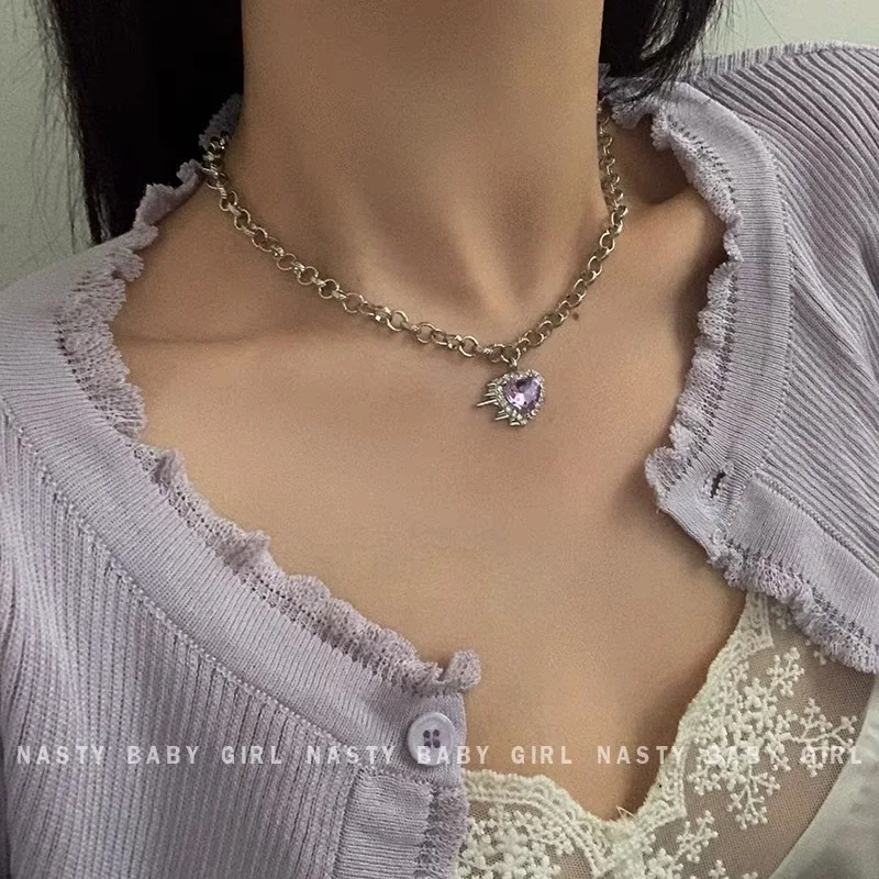 Lcr الأوروبية والأمريكية الجديدة الأرجواني القلب قلادة، سوبر الجنية مثل الحد الأدنى نمط الأقراط، العصرية Ins الإنترنت المشاهير الأزياء الرجعية الأقراط، قلادة الأبيض K