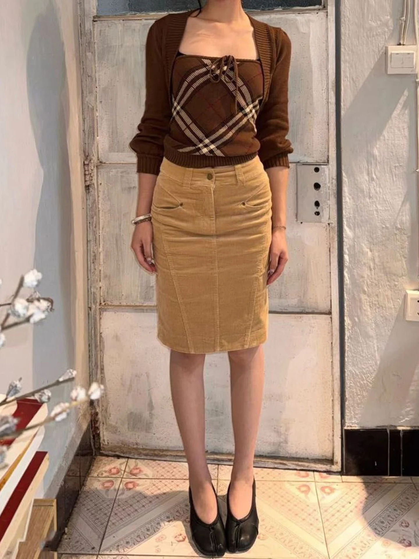 Sexy Corduroy  Skirt Women's High Waist Slim Fit Versatile Basic Style American Fashion Autumn New Arrival PU Material