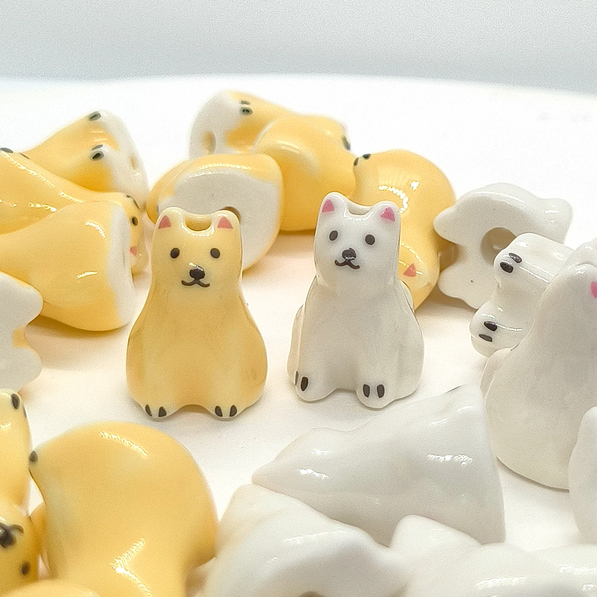 Sitting Dog Ceramic Beads 20mm Yellow White Dog Charms 4pcs 8pcs for DIY Jewelry Making Bracelet Necklace Gift