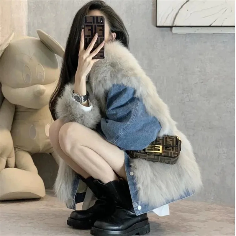 Faux Fox Fur Patchwork Blue Denim Jacket for Women Winter Fashion Feather Thick Coat Parka Chic Warm Bomber Jacket Windbreaker