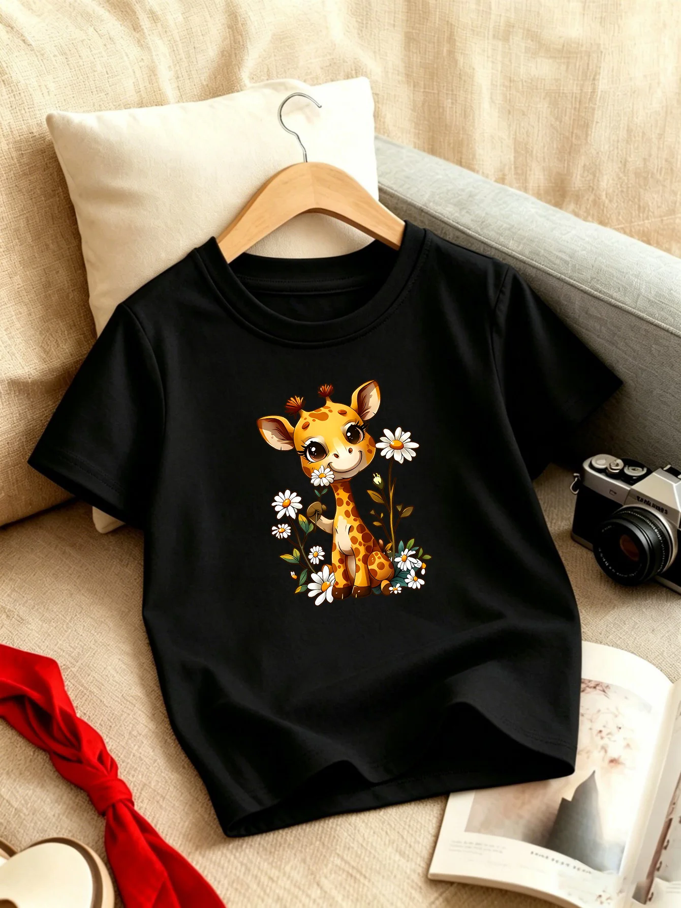 Cute Baby Giraffe Daisies Cartoon Kids T Shirt Boys Girls Short Sleeve Crew Neck Cotton Parent Matching Tops Toddler Youth