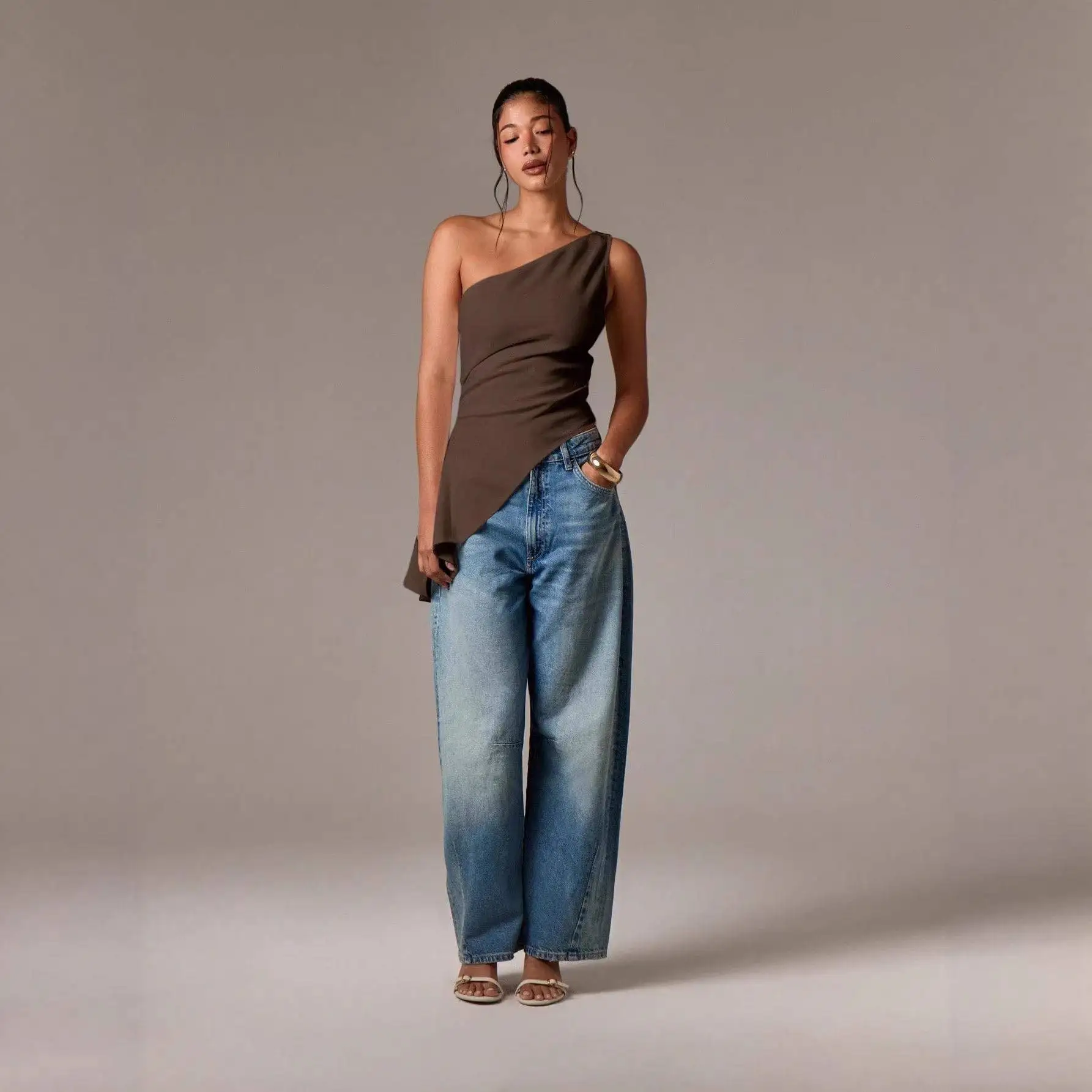 2026 Irregular Backless Slim Color One Shoulder Casual Ladies T-shirt with Fringe Design Sleeveless Pure Color Polyester