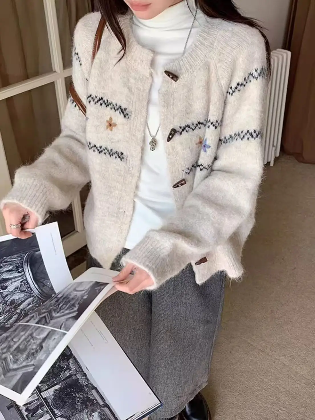 

Vintage Knitted Floral Embroidery Cardigan Women Sweet Long Sleeve O Neck Sweaters Korean Loose Casual Fall Female Cute Tops