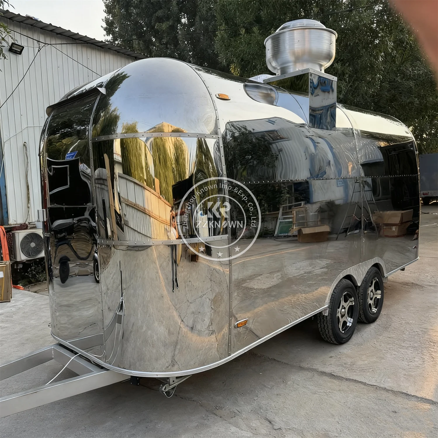 

Customized CE Certified Fully Equipped Fast Food Truck Mobile Kitchen USA Standard Food Trailer for Sale