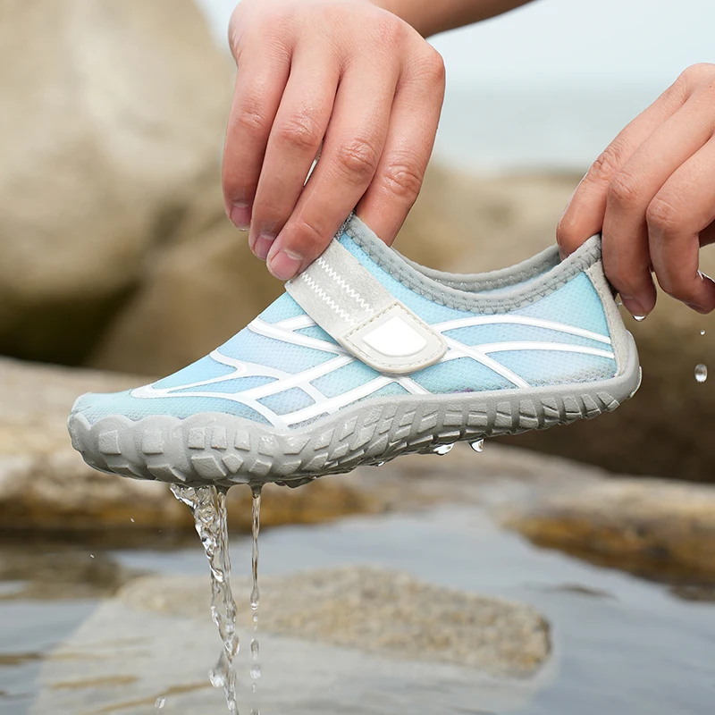 Aqua shoes, unisex for boys and girls; water shoes for fitness, beach outings, boating, and indoor/outdoor barefoot training.