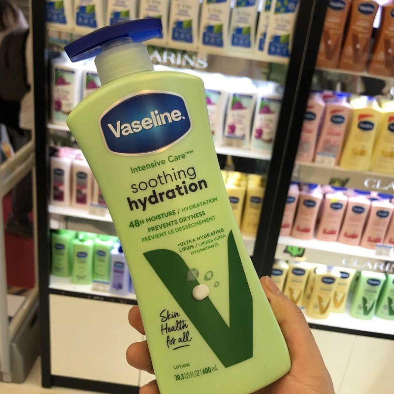 Vaseline Body Lotion 600ml Moisturizing, Deep Repairing, Efficient Moisture Locking and Brightening Skin Tone