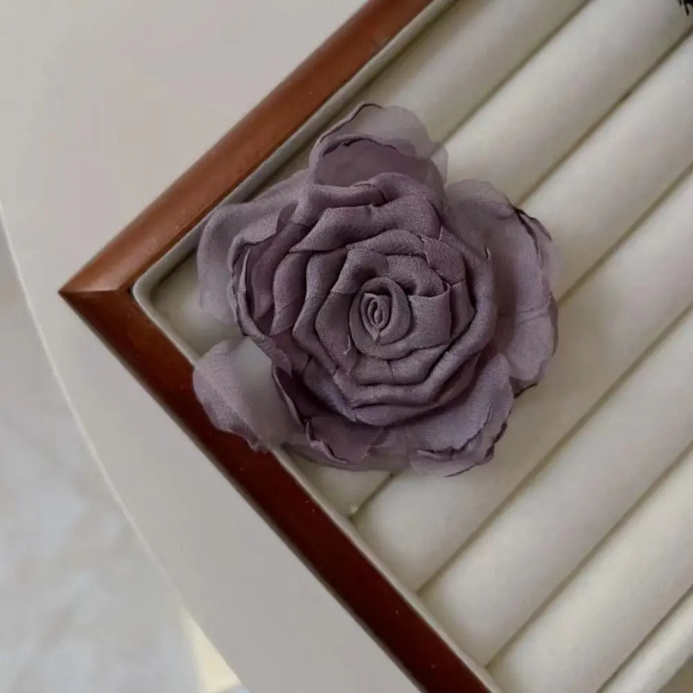 2024 6CM tessuto rosa fiore spilla fatti a mano artigianato fai da te rosa secca fermaglio per capelli retrò copricapo decorazione accessori di abbigliamento