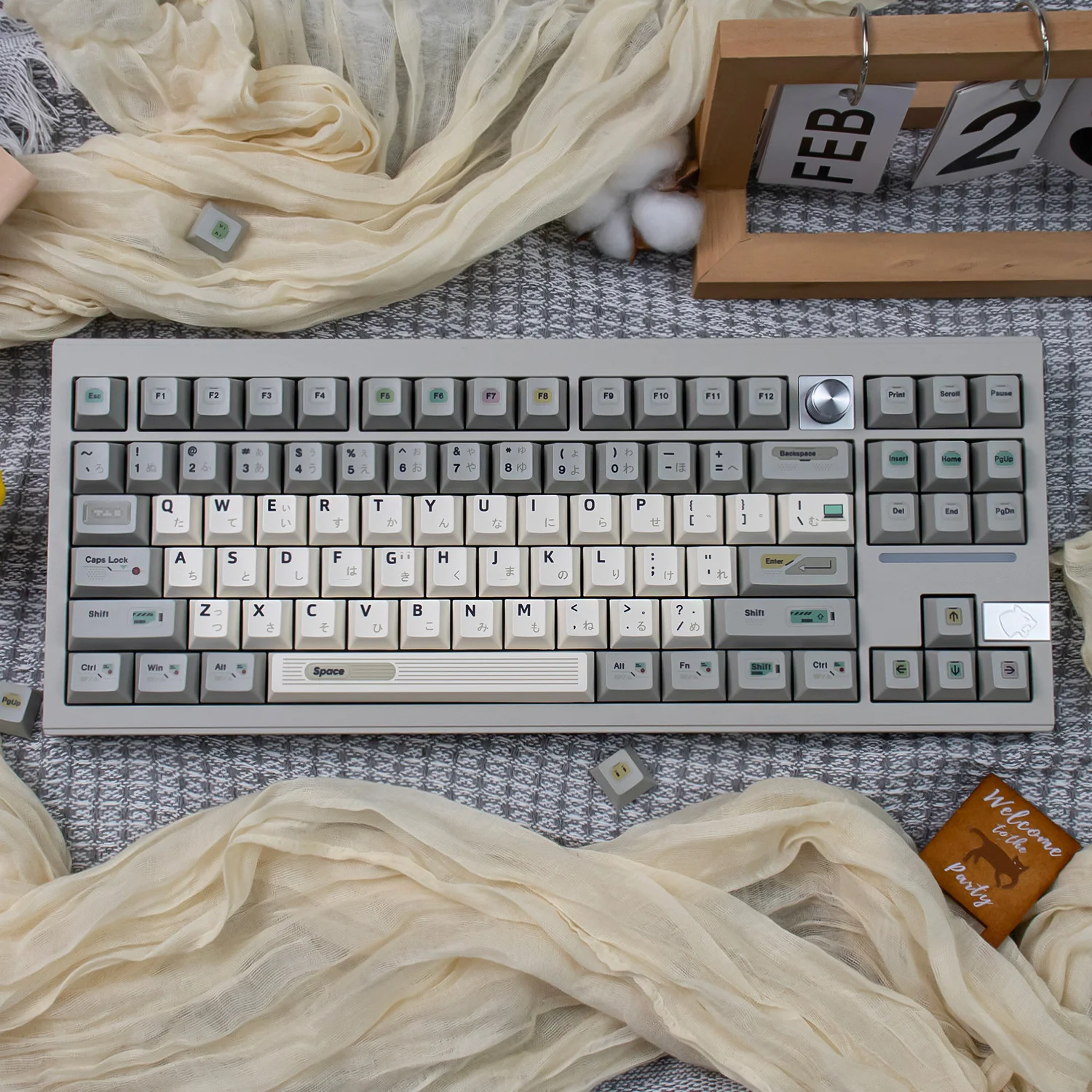 

Retro Japanese Katakana Keycaps 144 Keys PBT Cherry Profile Dye Sublimation Keycaps Sets For MX Cherry Mechanical Keyboard