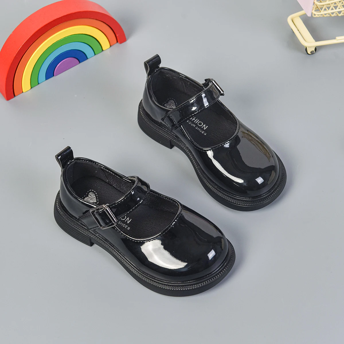 

Кожаная обувь для девочек, весна-осень 2023, новая простая детская повседневная обувь из искусственной кожи с круглым носком, модная детская обувь 26-36