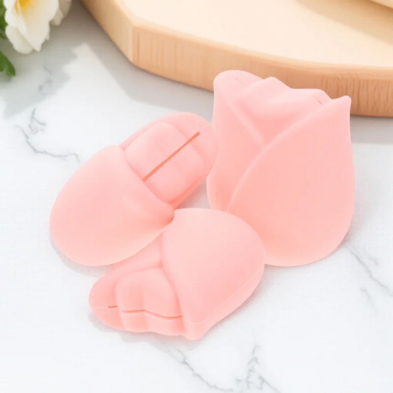 

3Pcs Portable Makeup Brush Protective Covers Silicone Holder Travel Brush Head Covers Durable Reusable