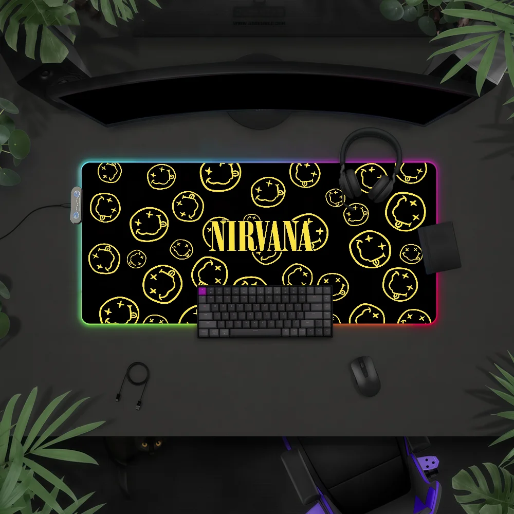 

Коврик для мыши Band N-Nirvana-S с RGB-подсветкой, красочная игровая клавиатура со светодиодной подсветкой, нескользящий чехол, водонепроницаемая поверхность для настольного коврика