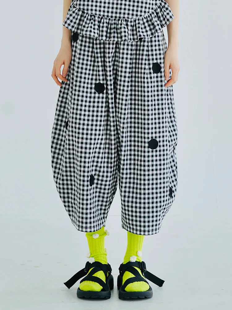 

imakokoni 2022 original casual polka dot plaid tapered pants loose spring women's trousers elastic waist check cropped trousers