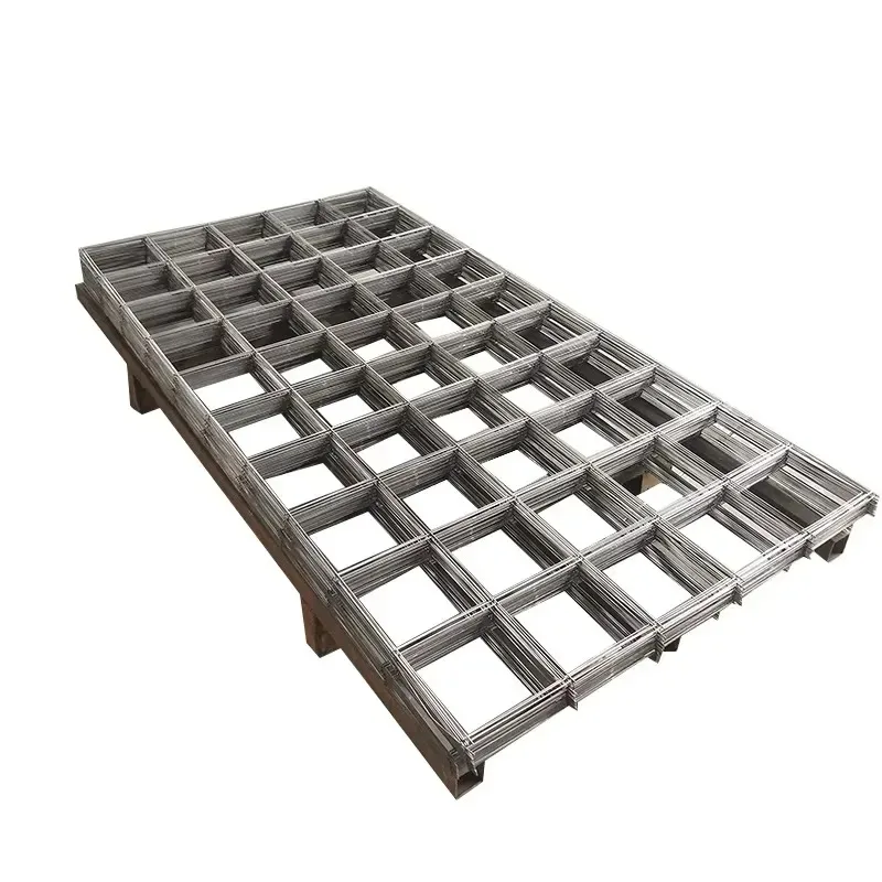 High Quality Hot Dip Galvanized Iron Fence Mesh Electric Welded Wire Mesh for Animal Cage
