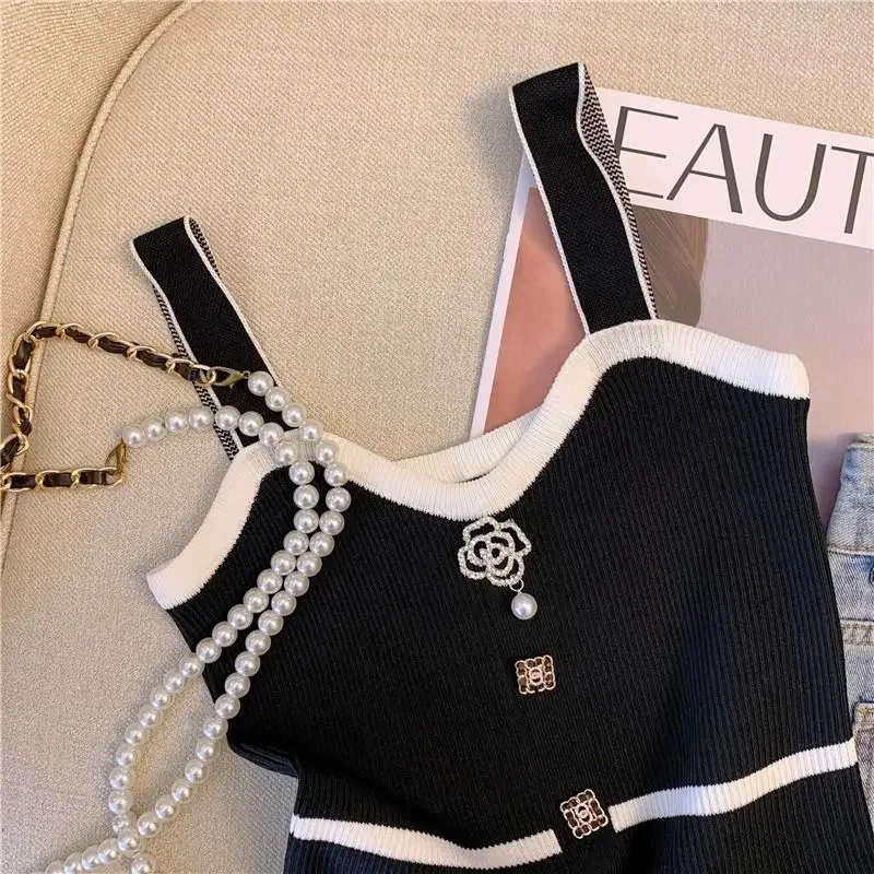 Summer Slim Button Design Bottom Camisole Short Tank Top Women\'s French Style 3d Tie Flowers Crop Top Small Halter Knit Vest