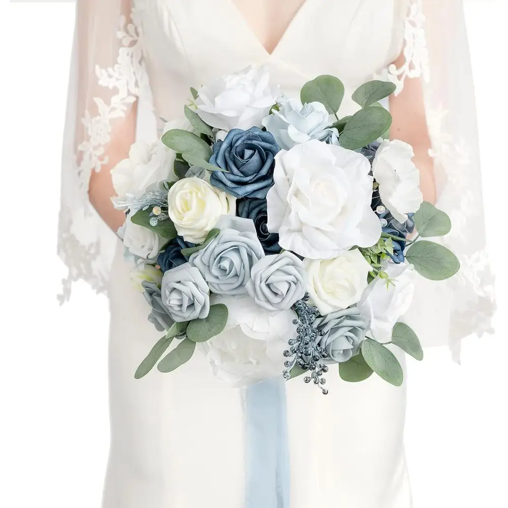 

13. Шелковый круглый искусственный букет в пыльно-синем цвете для невест - элегантные синие свадебные цветы.