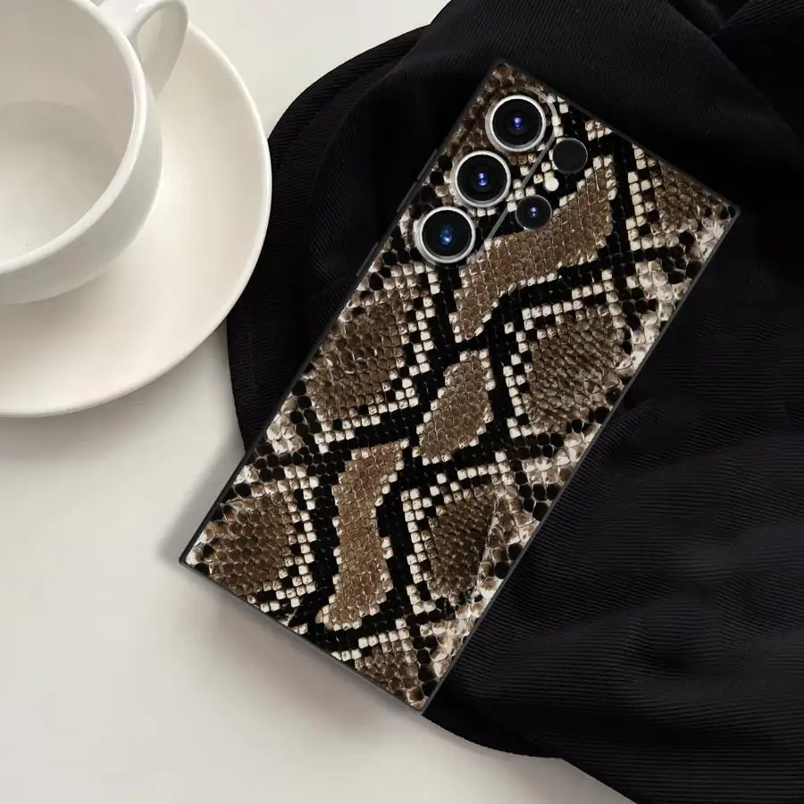 Snake Skin Pattern Funda Phone Cover Case for Samsung Galaxy S26 Ultra S24 Note 20 8 9 10 S10 S9 S21 FE S23 S25 Plus S20 Ultra view 4