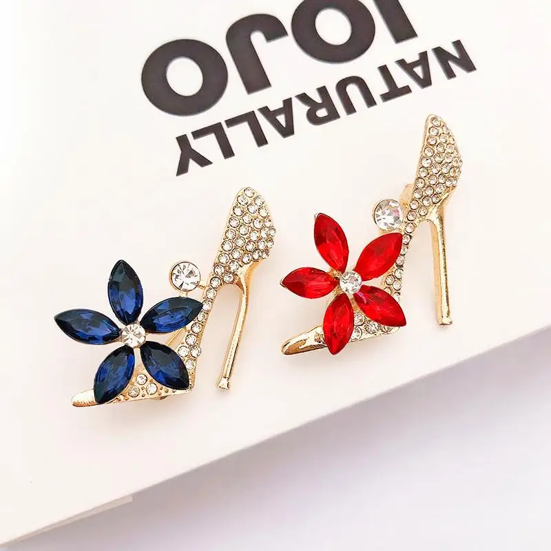 Fashion Crystal Flower High Heels Shoes Brooches Women Coat Clothing Badges Jewelry Accessries