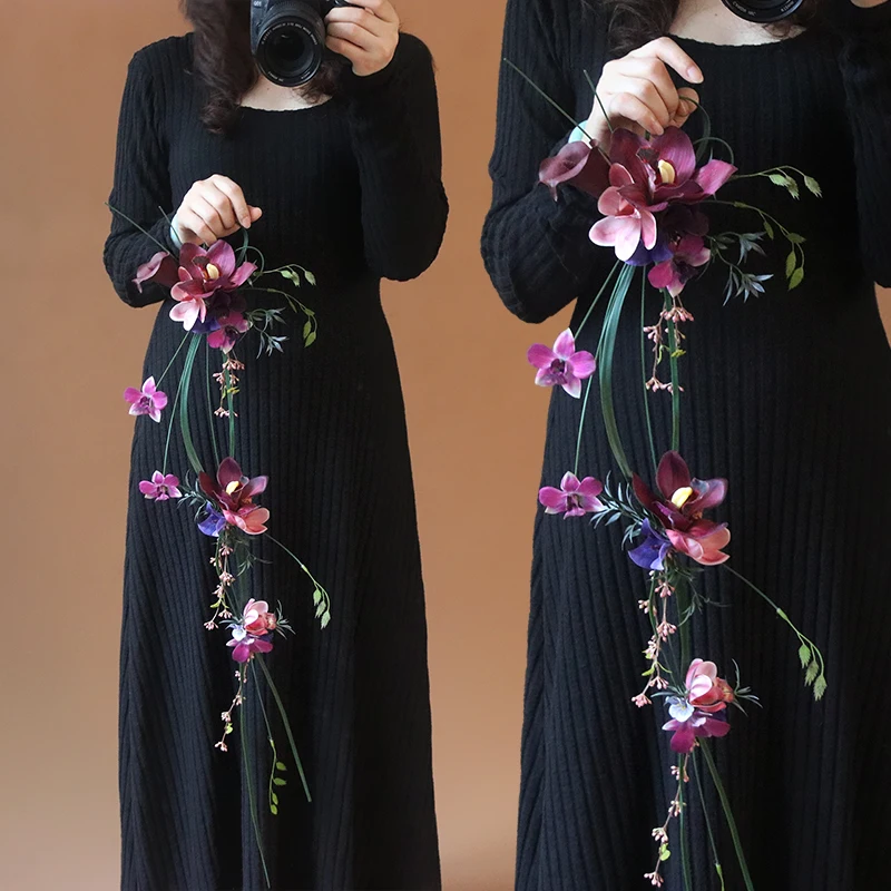 un-sens-de-l'atmosphere-des-fleurs-a-main-une-simulation-de-mariee-de-style-chinois-adaptee-aux-chambres-et-aux-salons