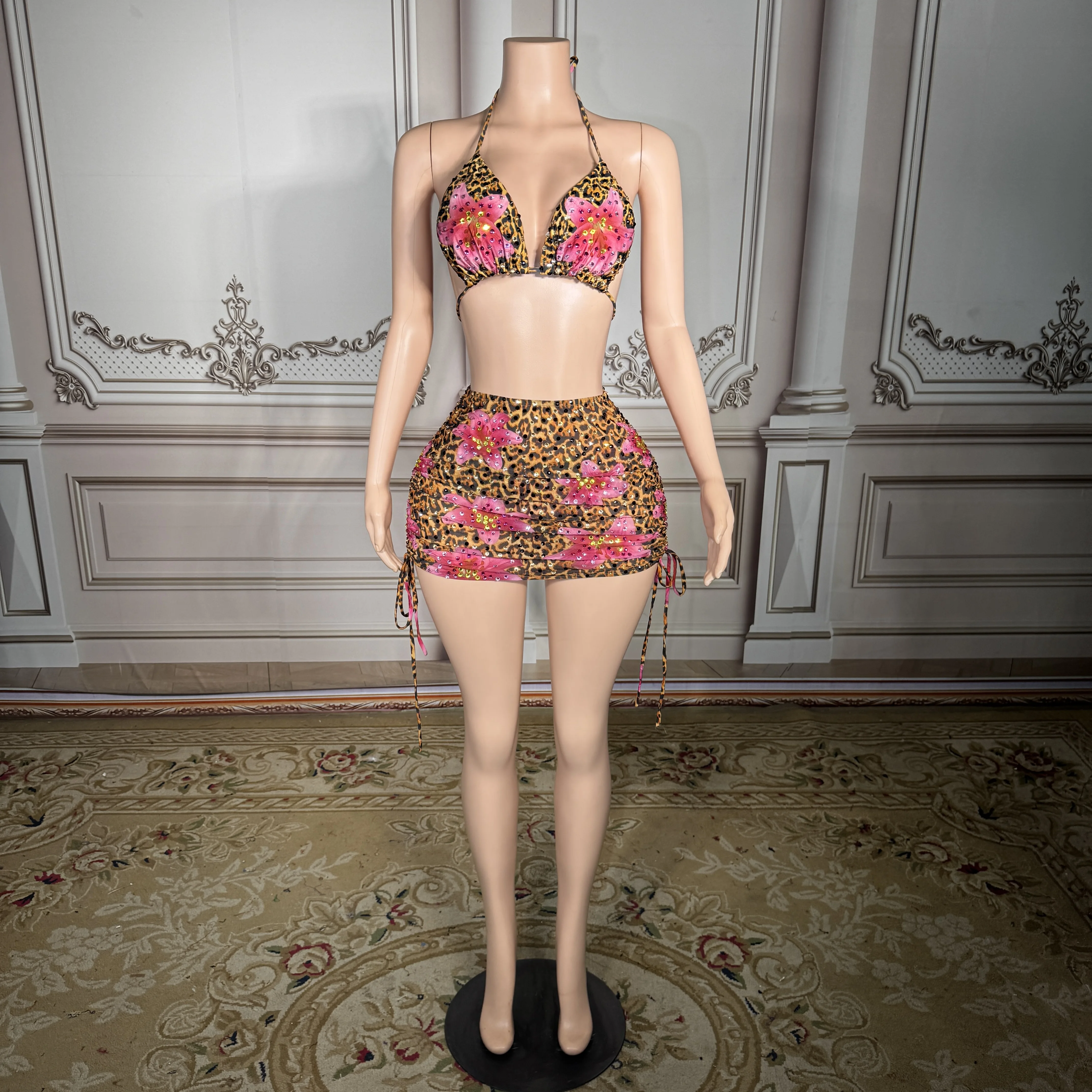 

Новый роскошный купальник ZD с леопардовым принтом и цветочным узором, розовый, женский, сексуальный комплект бикини из трех предметов для летнего отдыха