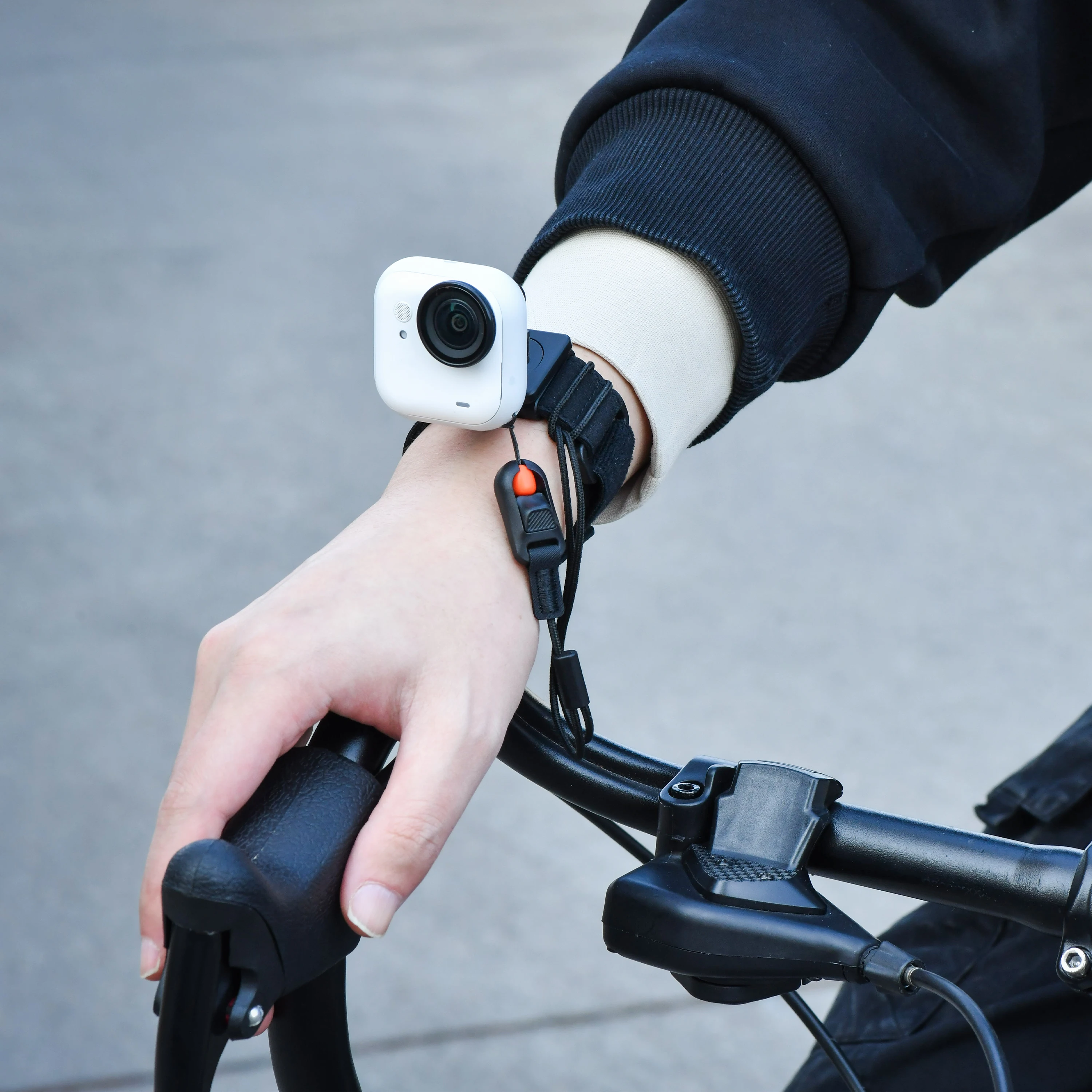 

360 ° Вращающийся магнитный ремешок-крепление для Insta360 GO Ultra, регулируемый двухслойный крючок-петля