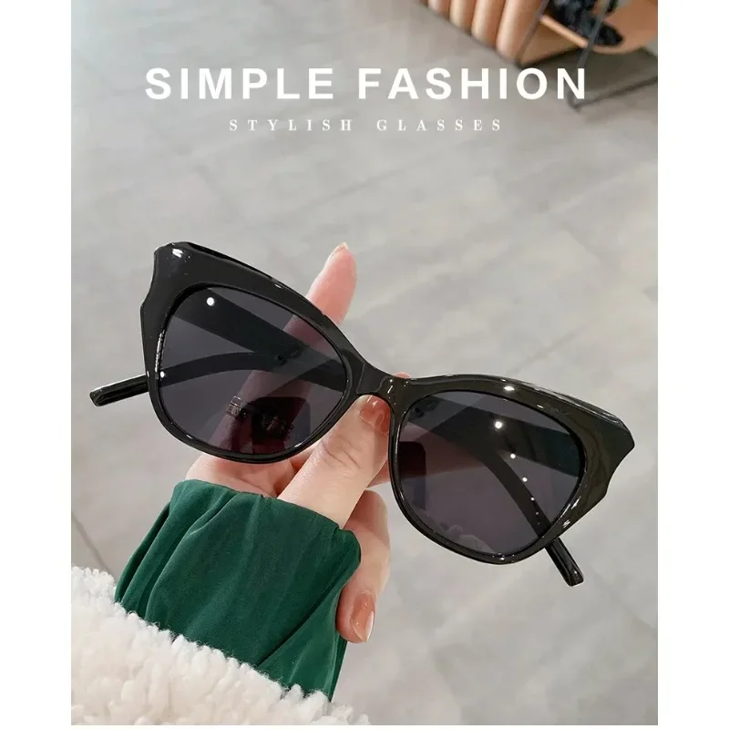 Fashion Cat Eye Sunglasses Woman Vintage Black Shades Gradient Sun Glasses Large Frame Female Cool Oculos De Sol Feminino