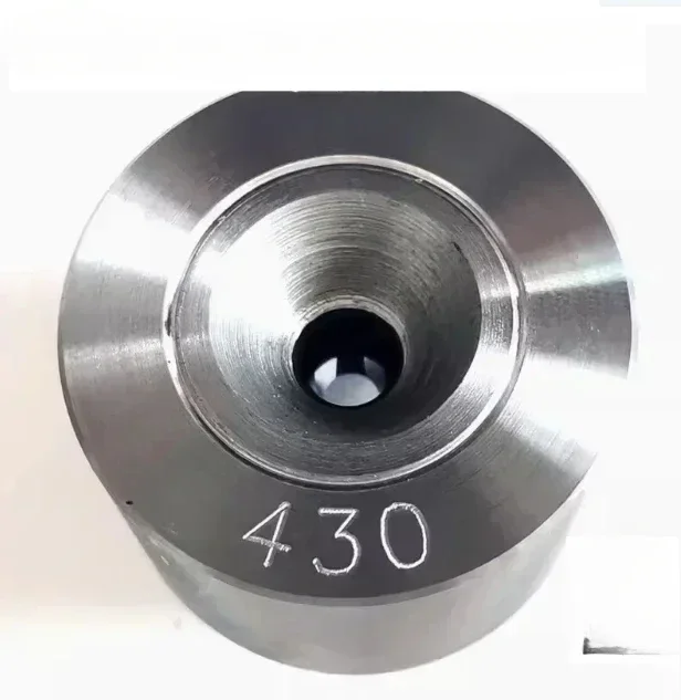 

3,8-6,1 Поликристаллическая алмазная проволока высокой плотности, штампы для штамповки, инструментальные штампы, штампы для алмазной проволоки из ПК