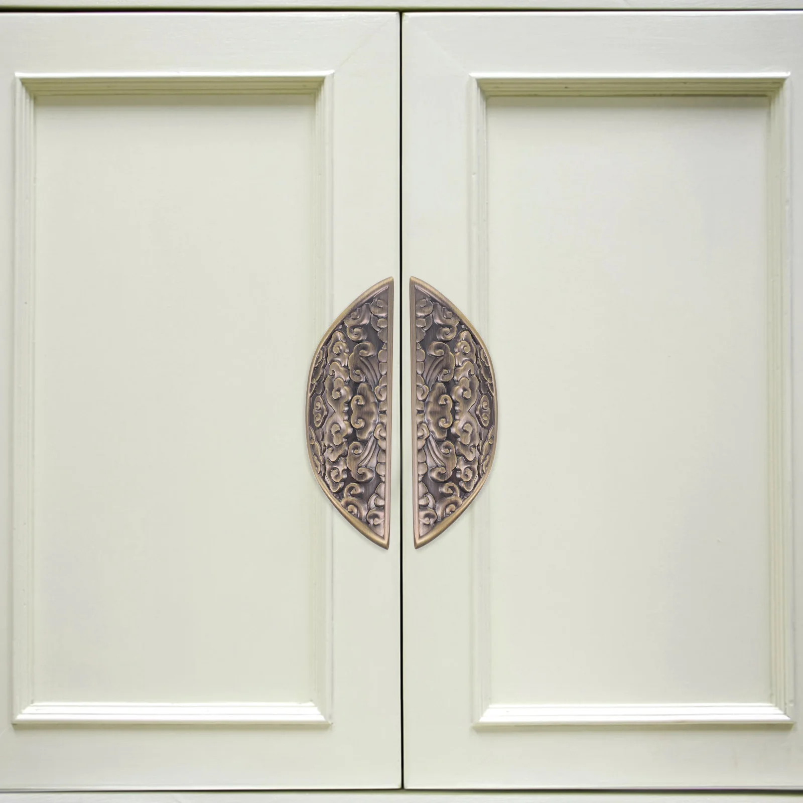 

2Pcs Vintage Style Cabinet Pulls Zinc Alloy Cabinet Handles for Drawers Kitchen Wardrobe Door Furniture Pulls