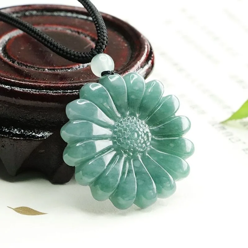 

Natural Sunflower Exquisite Fashion Small Pendant, Versatile Necklace