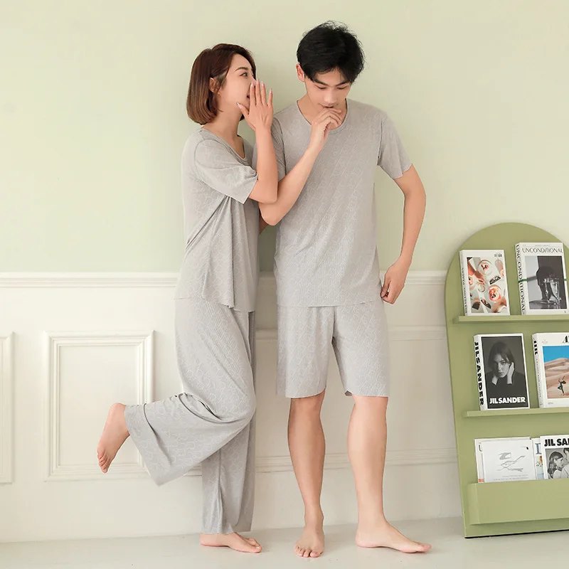 

New Couple Ice Sensation Elastic Home Clothes Short Sleeve T-Shirt Set Can Be Worn outside Short Pants Home Comfortable Sleep...