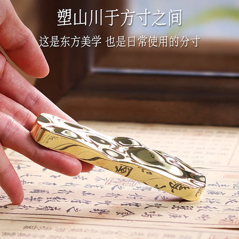 2 in 1 Metal Brush Rest Paperweight for Calligraphy Office Desk Use Creative Calligraphy Brush Stand Small Size 11.5x2.2x1.8cm