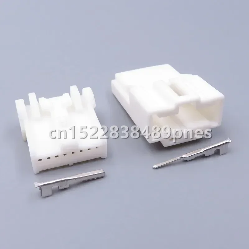 8 Pole 0.7 Series 6098-1117 6098-1121 Auto Sunroof Reading Lamp Wiring Harness Connector For Nissan