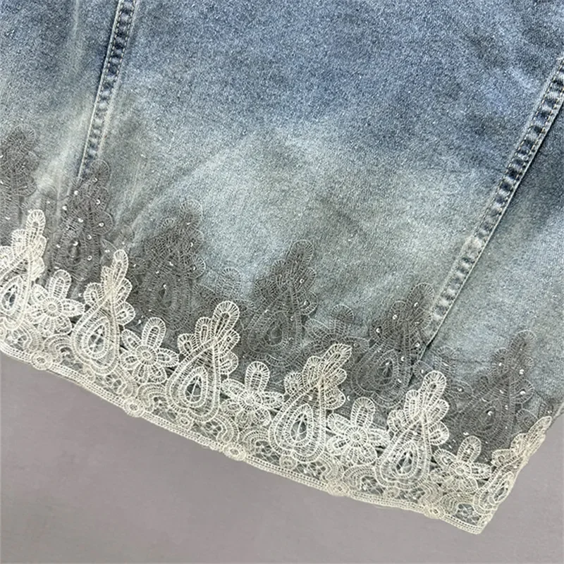 

Vintage Hook Flower Embroidery Gradient Blue Denim Vest Women Spring Summer New Lapel Sleeveless Cowboy Waistcoat Streetwear