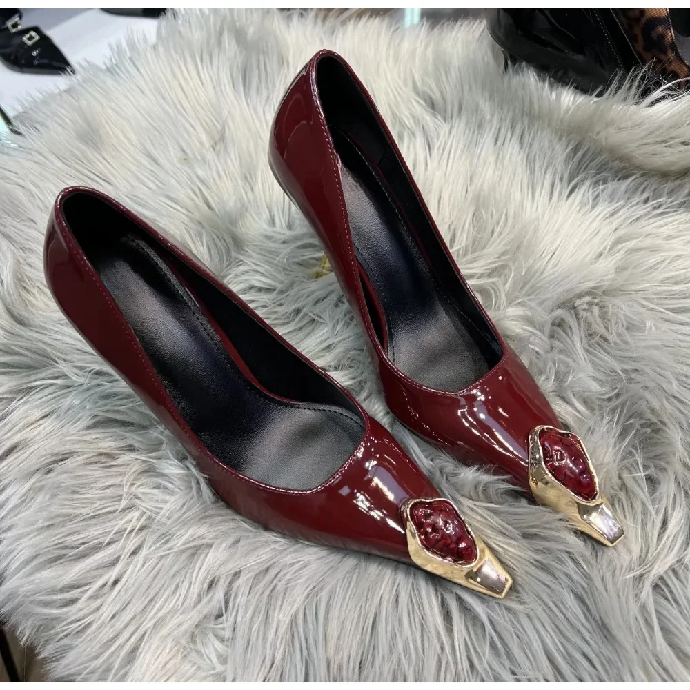 2026 New Designer Sexy Women Sandals Elegant Retro Pointed Toe Shallow Mouth Gemstone High Heels Patent Leather One Strap Heeled
