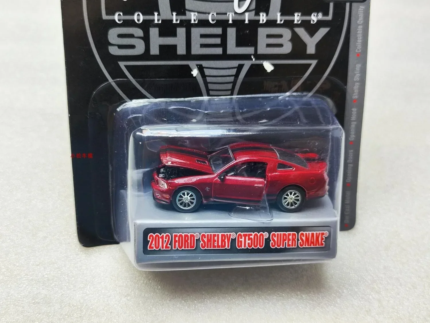 1:64 2012 Ford SHELBY GT500 SUPER SNAKE Diecast Metal aleación modelo coche juguetes para colección de regalos