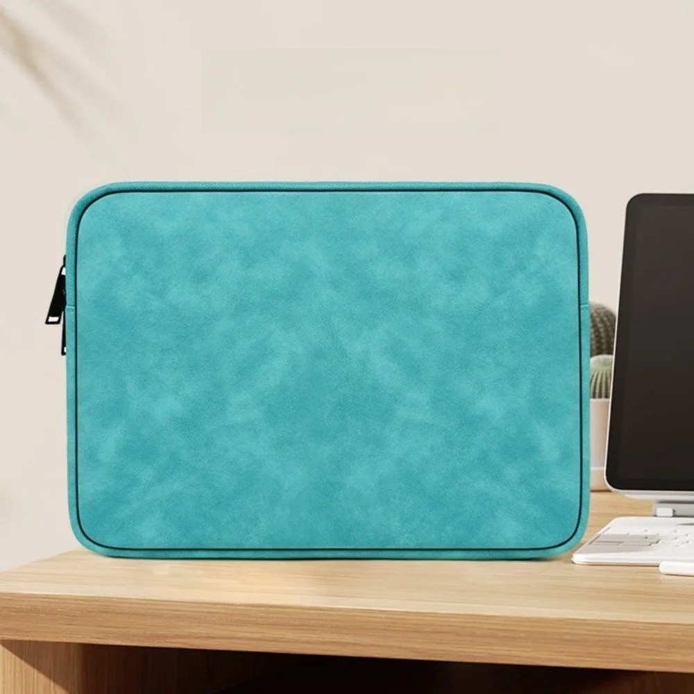 حقيبة كمبيوتر محمول محمولة بلون سادة وسحاب من جلد البولي يوريثان حقيبة كمبيوتر محمول مقاومة للاهتراء حقيبة كمبيوتر محمول ناعمة للتنقل اليومي