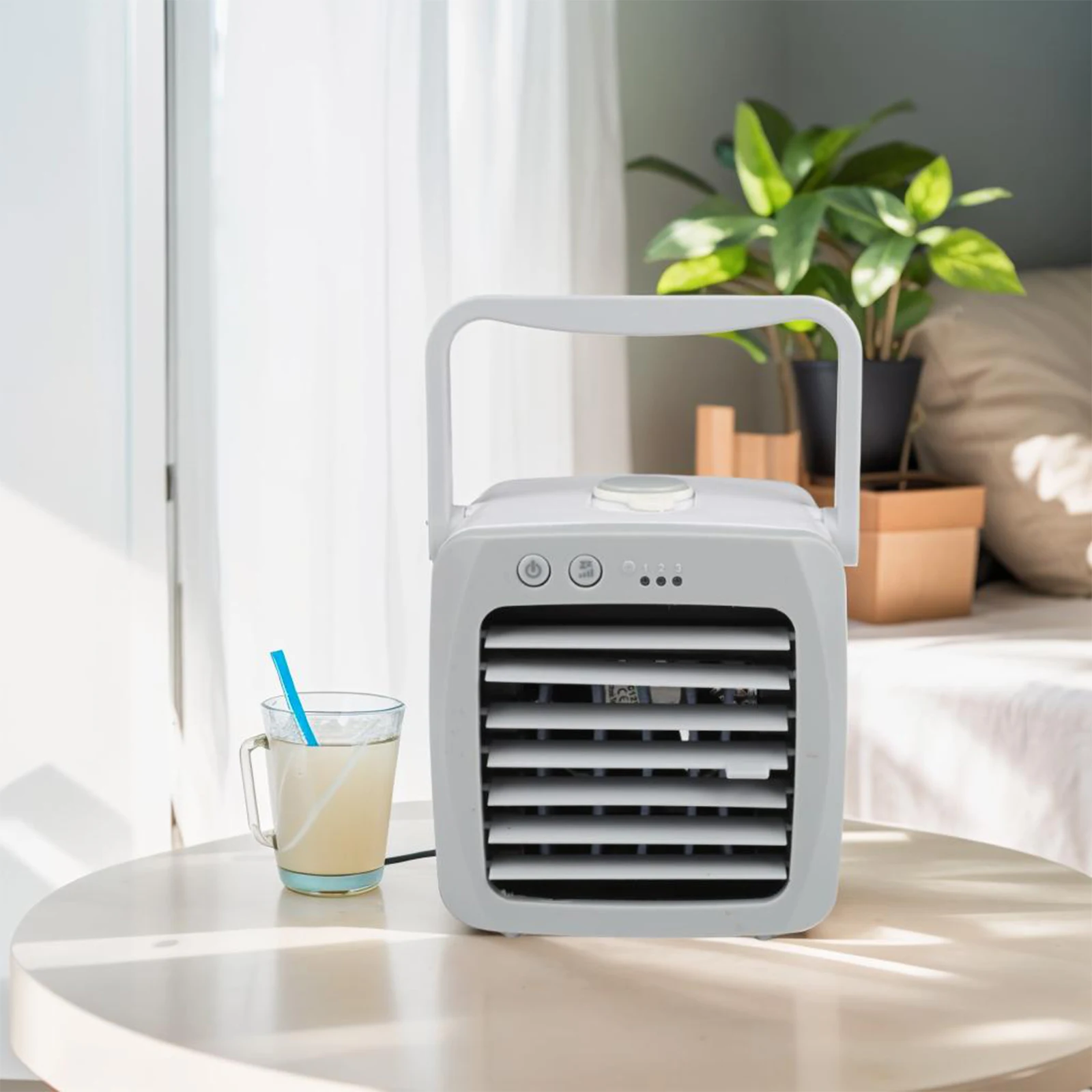 Mini sistema di raffreddamento Dispositivo di raffreddamento compatto Capacità serbatoio acqua domestica 150 ml Tecnologia di raffreddamento efficiente per scrivania