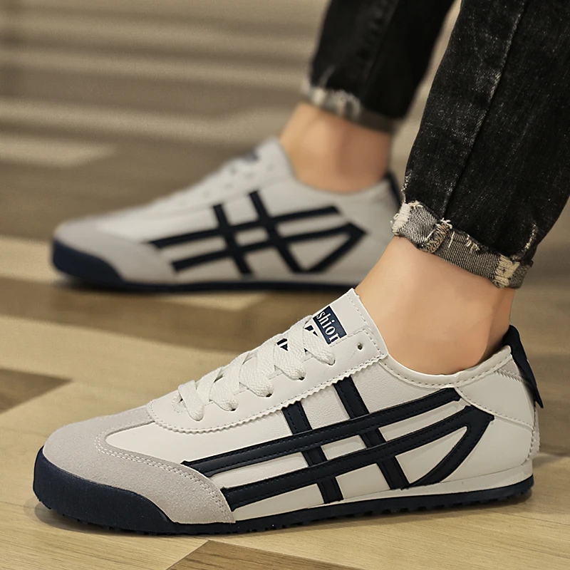 Men Casual Shoes Men Fashion Lightweight Cloth Running Sneakers Breathable Jogging Shoes Outdoor Comfortable Walking Sport Shoes