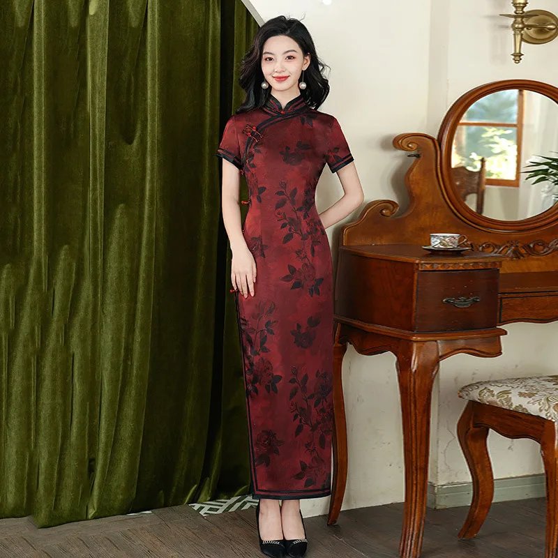 

Red High-end Chinese Style Long Style Cheongsam 2025 New Women Shanghai Slim Short Sleeved Dress Summer Qipao