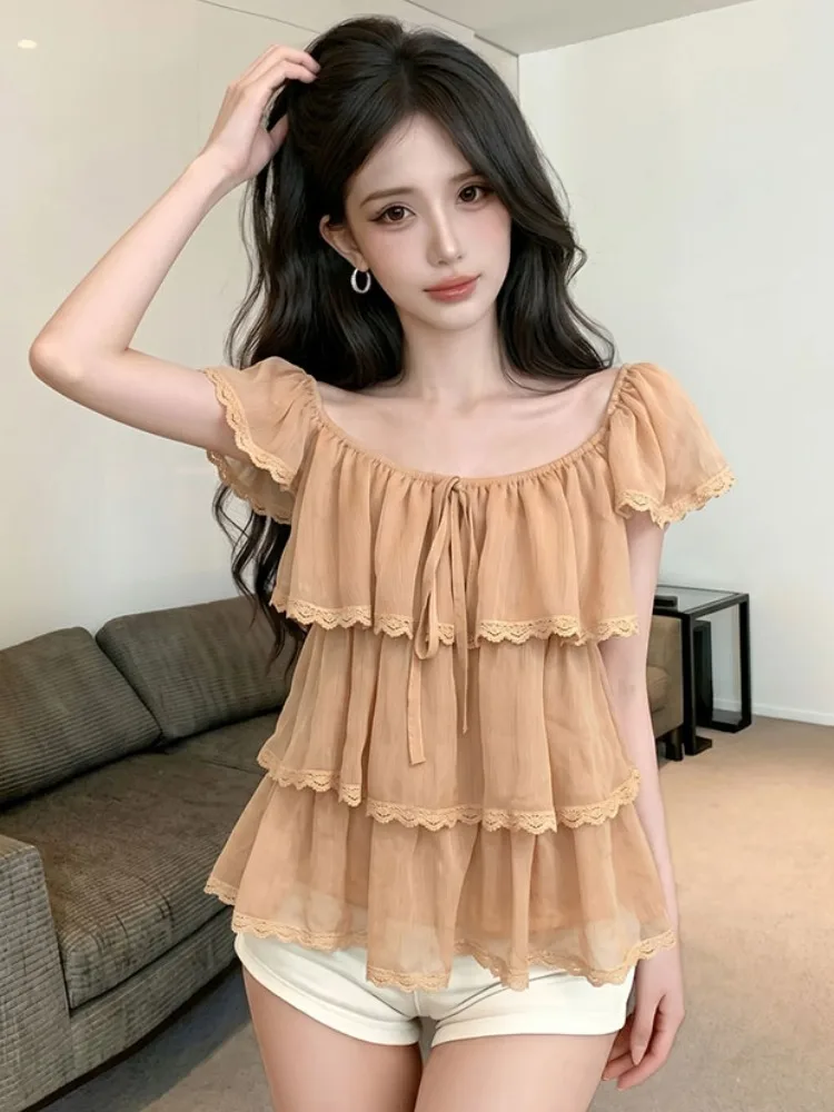 

Spicy Girl Lace Patchwork Layered Hem Fly Sleeve Shirt Women Summer Design Square Collar Beautiful Short Top Fashion Citywalk...