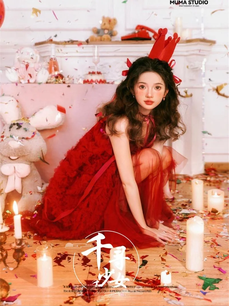 تنورة حمراء للفتيات الجميلات للعام الجديد، صورة فنية، تصوير فوتوغرافي، أزياء مسرحية، أزياء نسائية عرقية صينية تقليدية